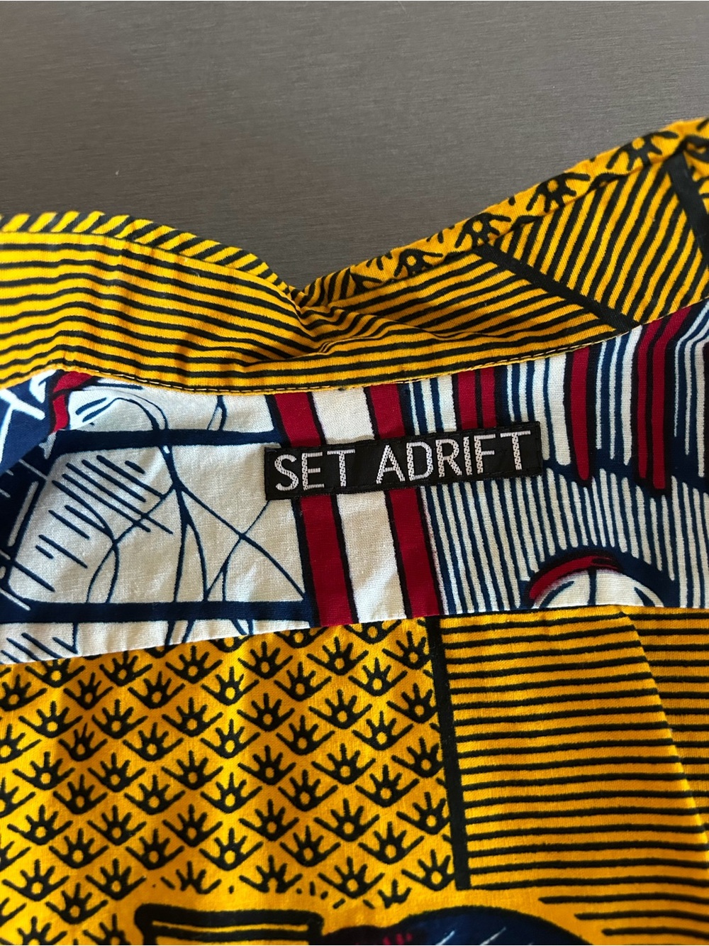 Set Adrift Limited Edition Hand Crafted Short Sleeve Shirt Bus - Picture 6 of 6